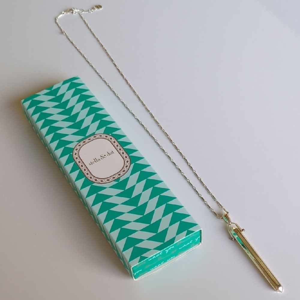 Stella & Dot Rebel Pendant Necklace